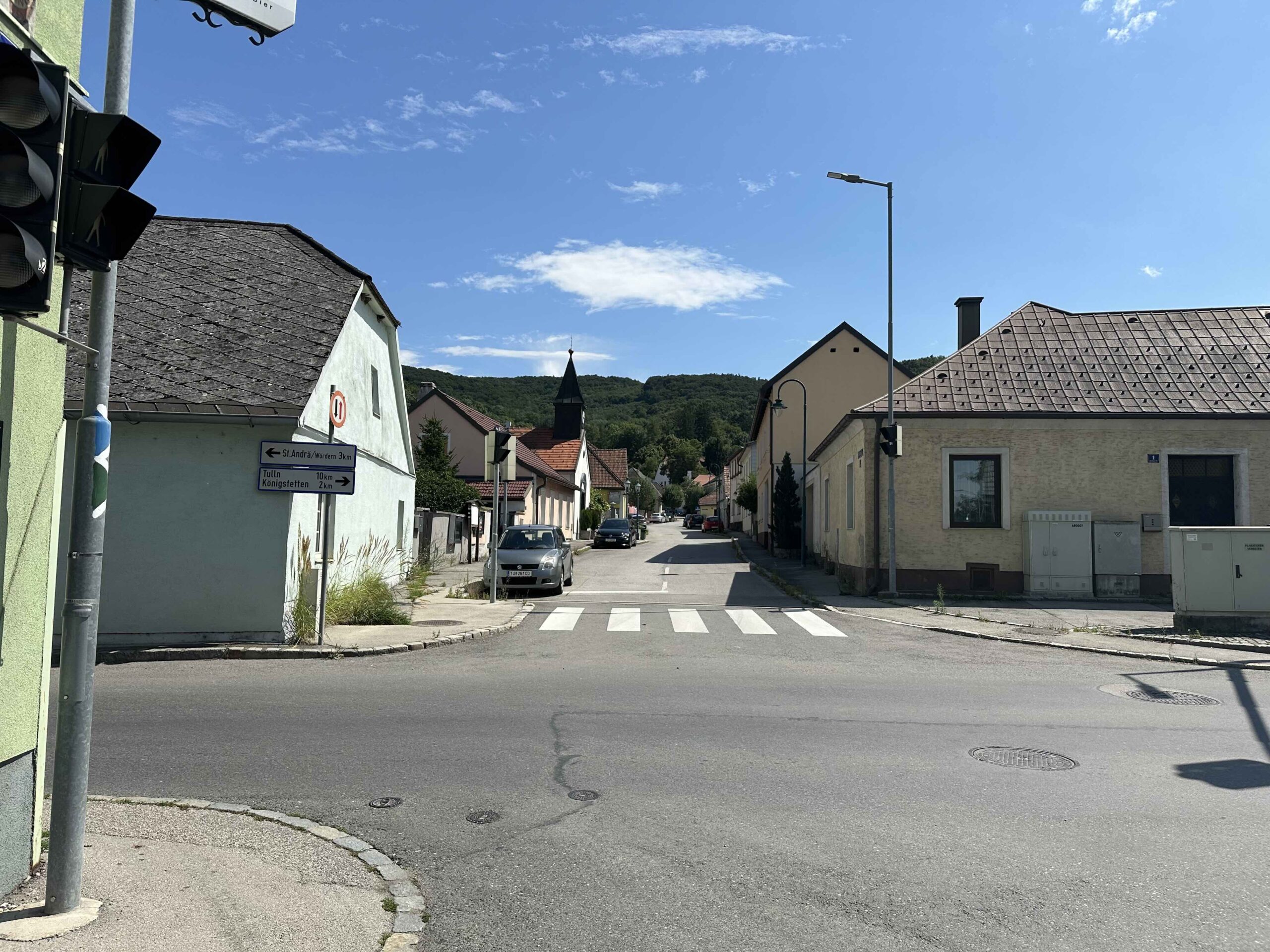 Wolfpassing Massingergasse Richtung Kirche